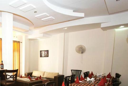 Ashiana Regency Hotel Chamba Esterno foto