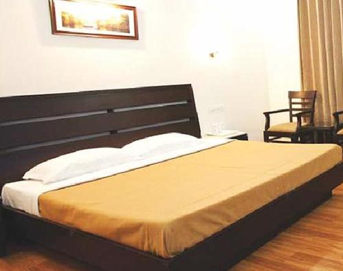 Ashiana Regency Hotel Chamba Esterno foto